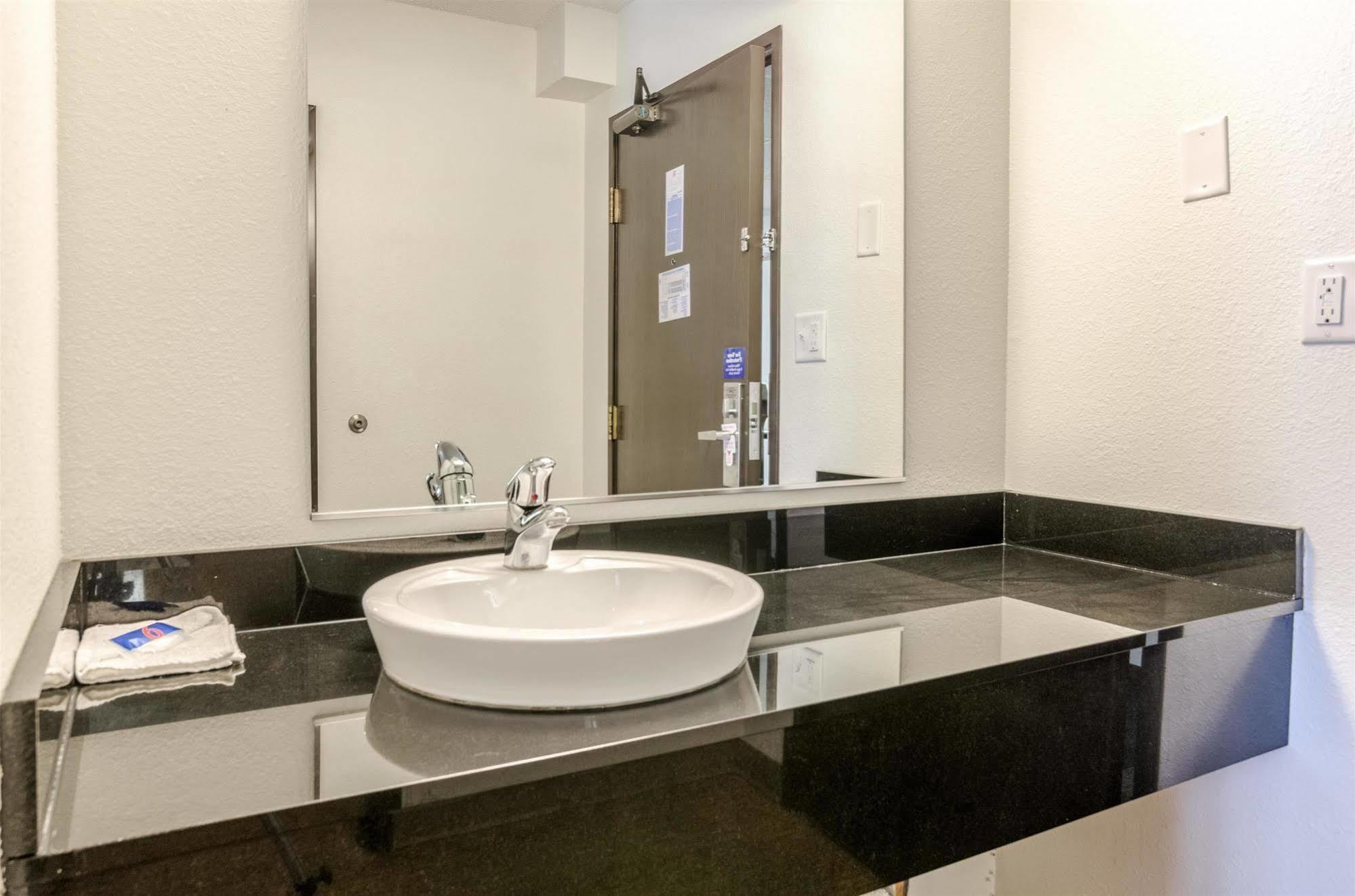 Motel 6-York, Ne エクステリア 写真